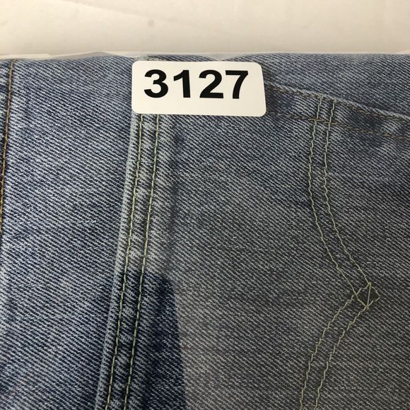 Levi Strauss Men’s 36x29 Light Wash 550 Relaxed Fit Straight Leg Denim Jeans - Picture 14 of 14